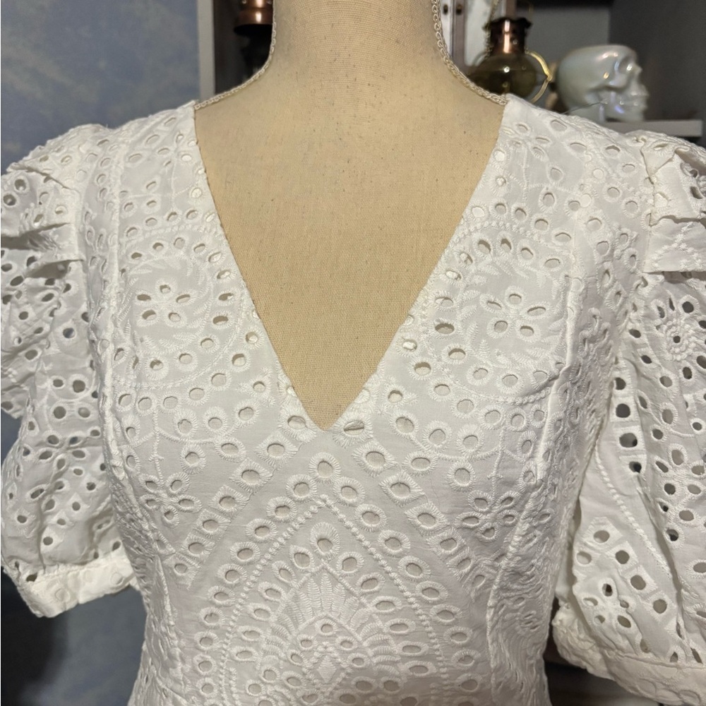 Dynamite White Eyelet Puff Sleeve Open Back Mini Dress NWT Size Small - Picture 4 of 14